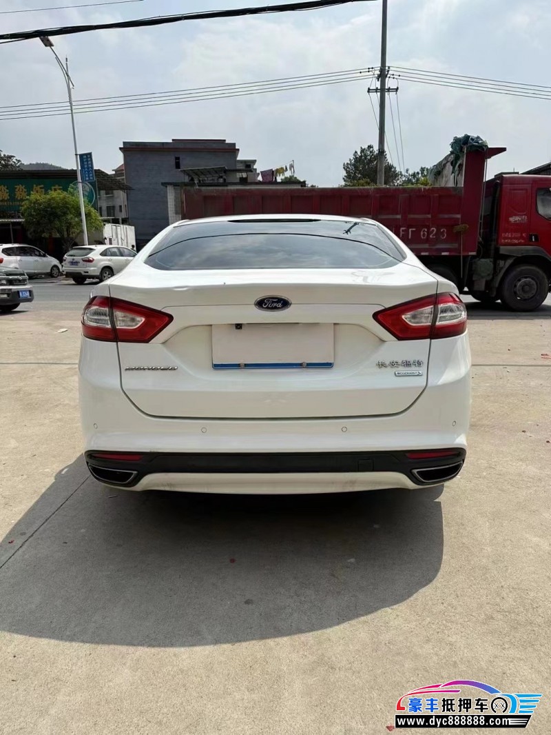 15年福特蒙迪欧轿车抵押车出售