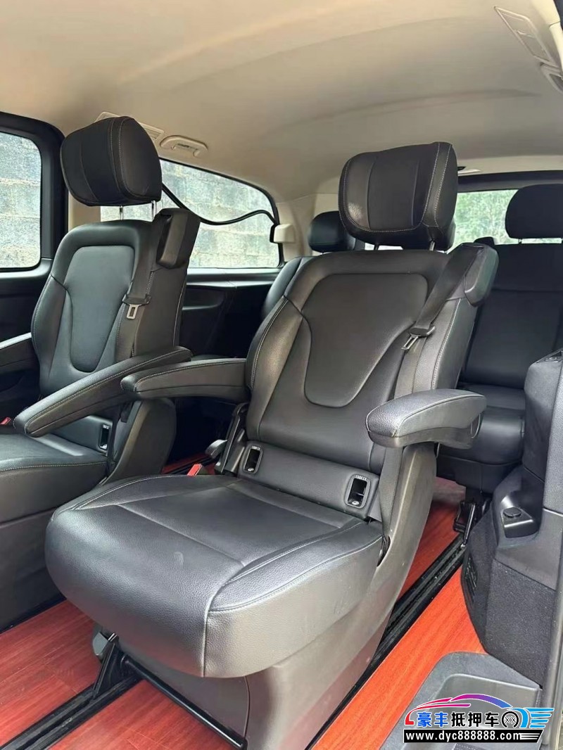 20年奔驰威霆MPV抵押车出售