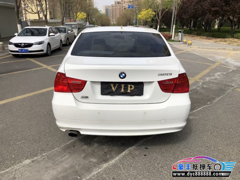 09年宝马3系轿车抵押车出售