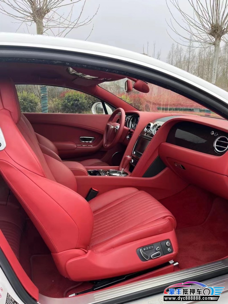 17年宾利欧陆轿车抵押车出售