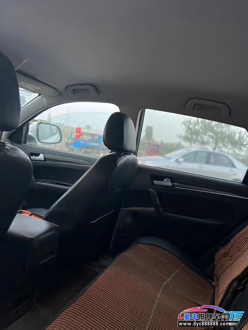 15年众泰T600轿车抵押车出售