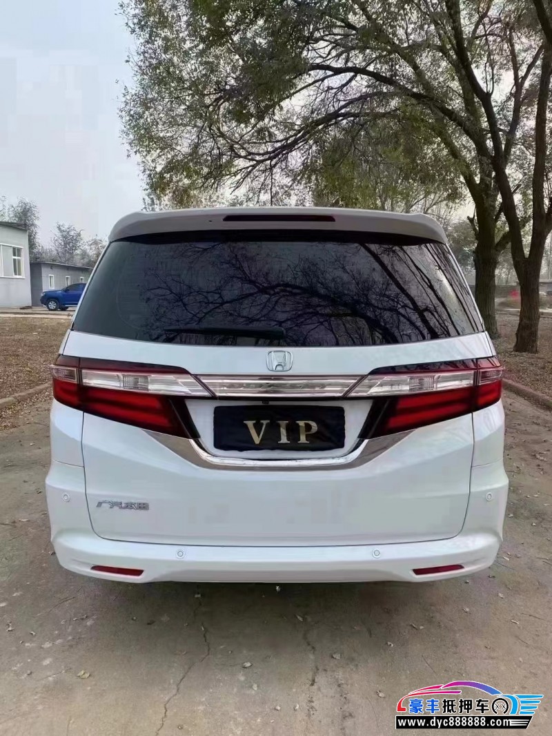 15年本田奥德赛轿车抵押车出售