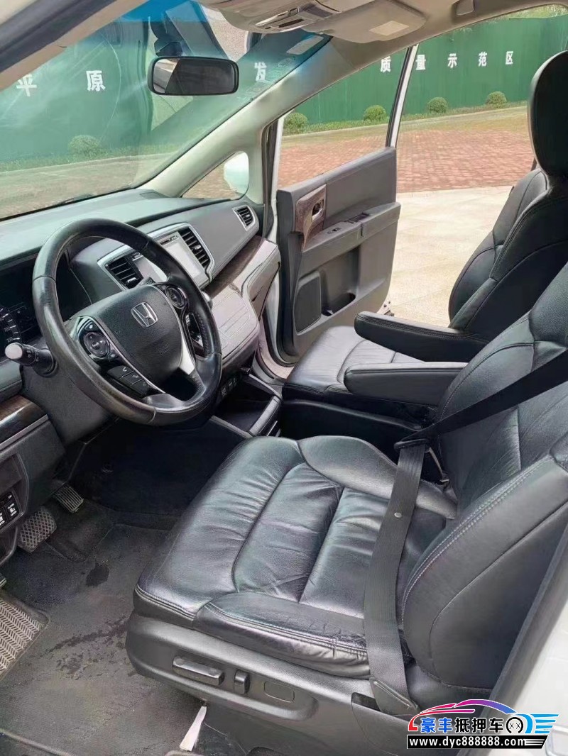 15年本田奥德赛轿车抵押车出售