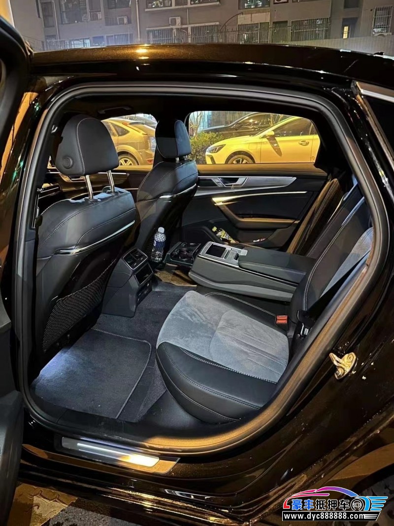 22年奥迪A6L轿车抵押车出售