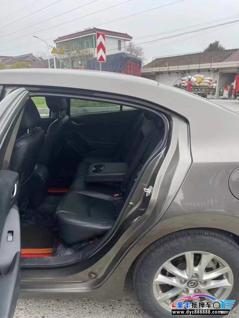 14年马自达昂克赛拉轿车抵押车出售