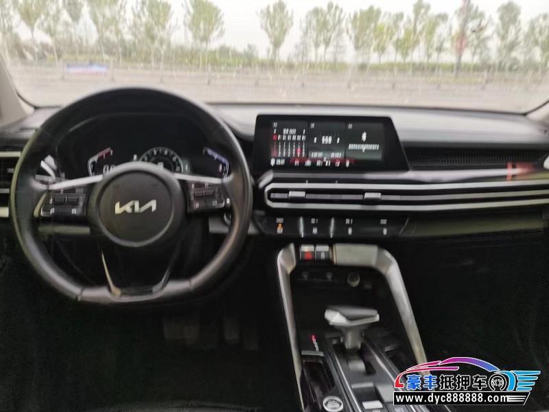 22年起亚智跑轿车抵押车出售