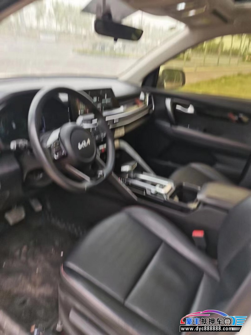 22年起亚智跑轿车抵押车出售