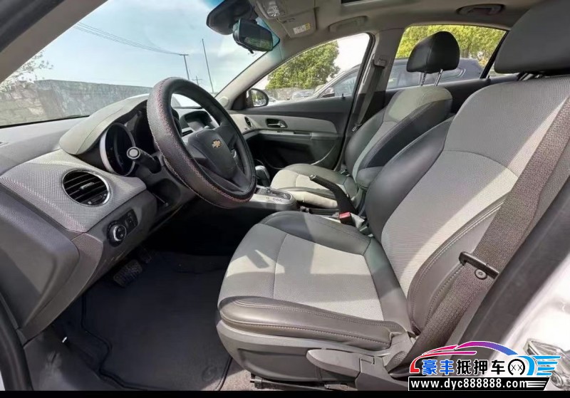 14年雪佛兰科鲁兹轿车抵押车出售