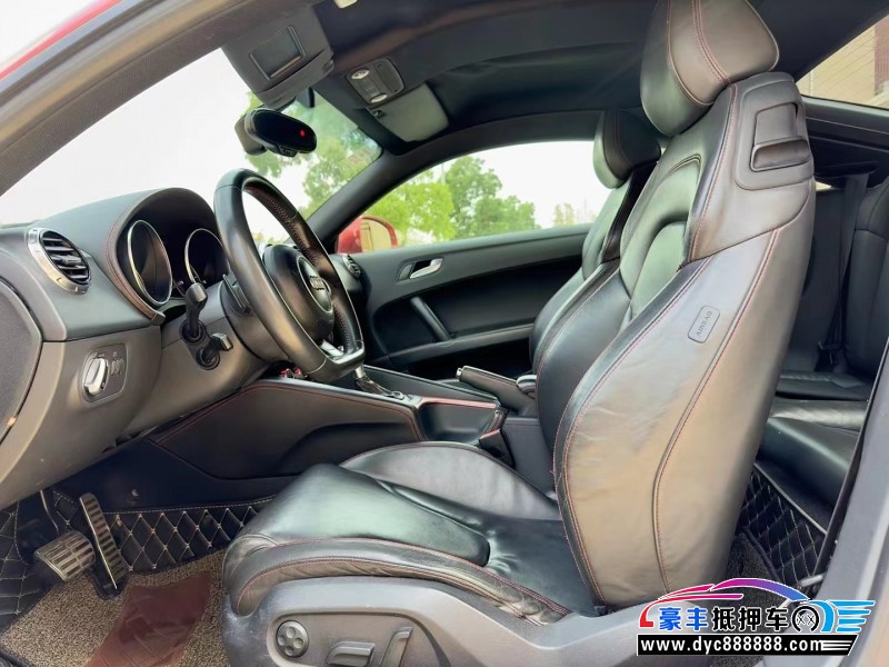 13年奥迪TT轿车抵押车出售