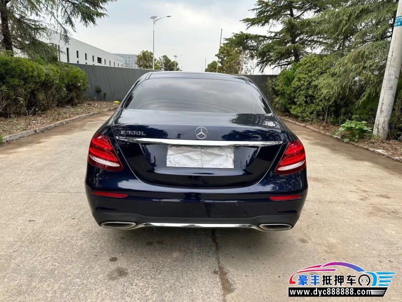 19年奔驰E轿车抵押车出售