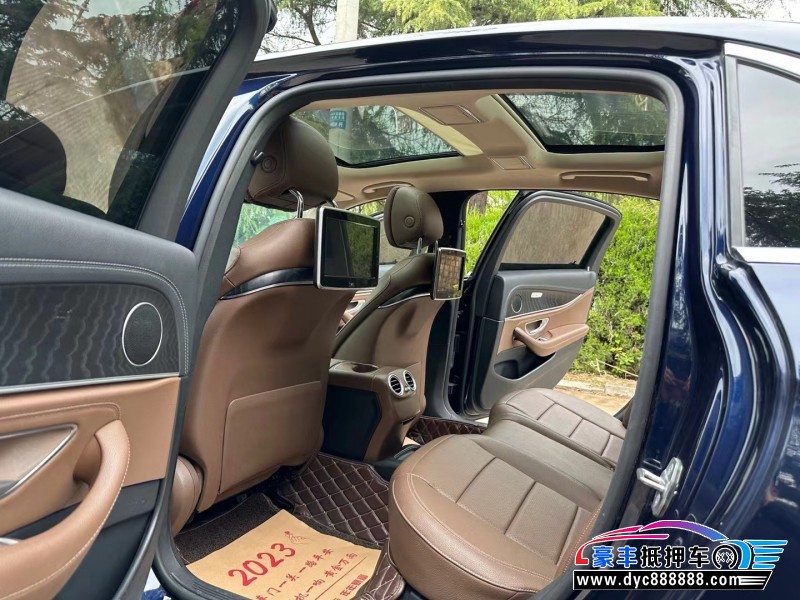 19年奔驰E轿车抵押车出售