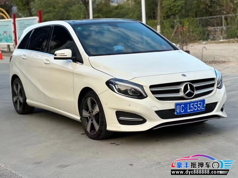 19年奔驰B轿车抵押车出售