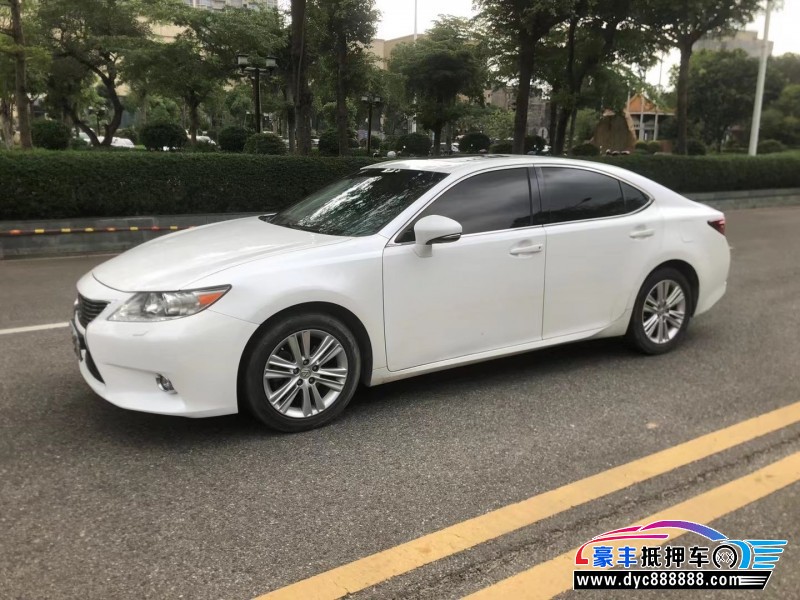 14年雷克萨斯ES轿车抵押车出售
