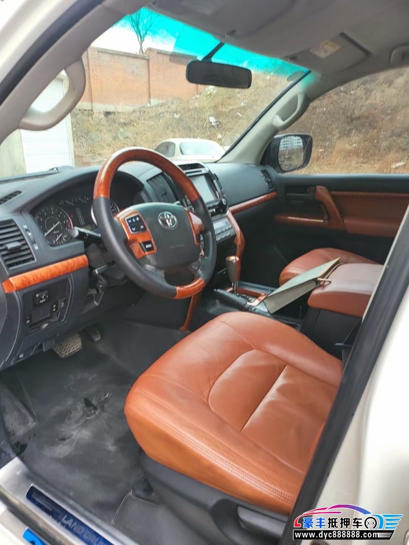 14年丰田兰德酷路泽轿车抵押车出售