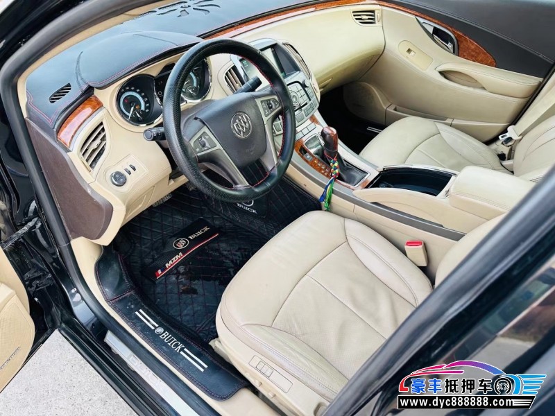 12年别克君越轿车抵押车出售