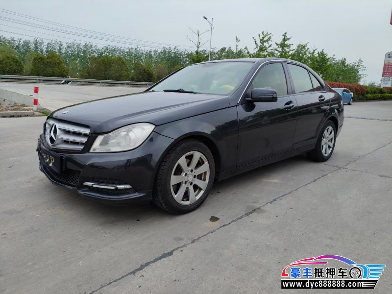 12年奔驰C轿车抵押车出售