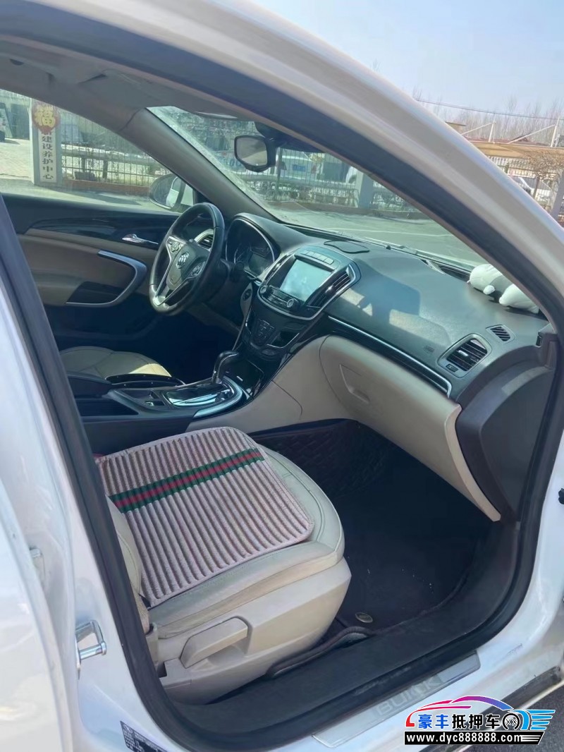 15年别克君越轿车抵押车出售