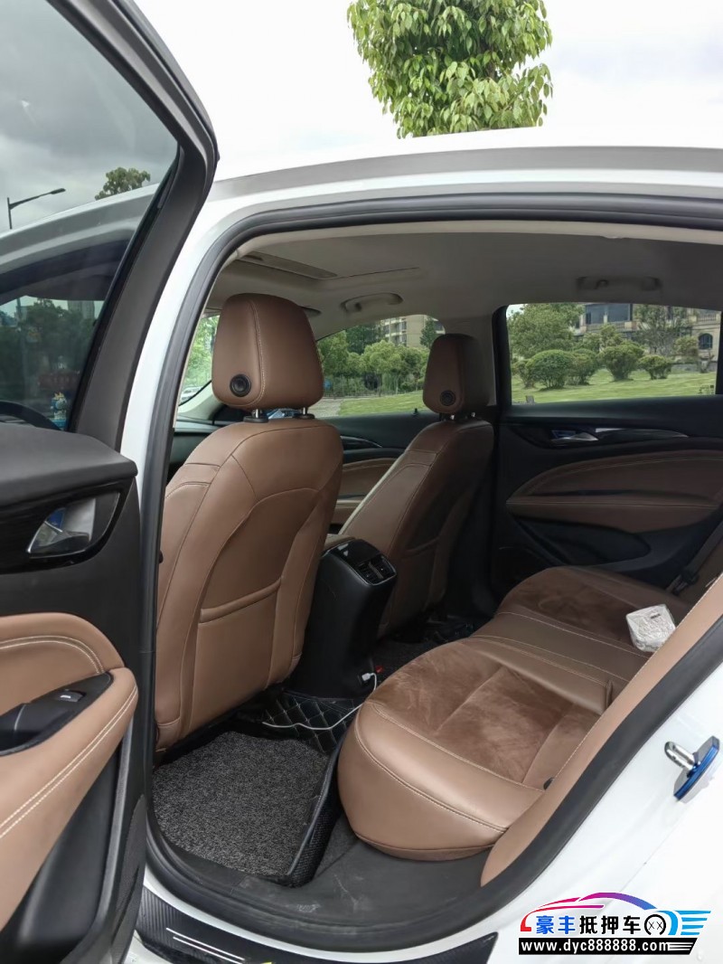 20年别克君威轿车抵押车出售