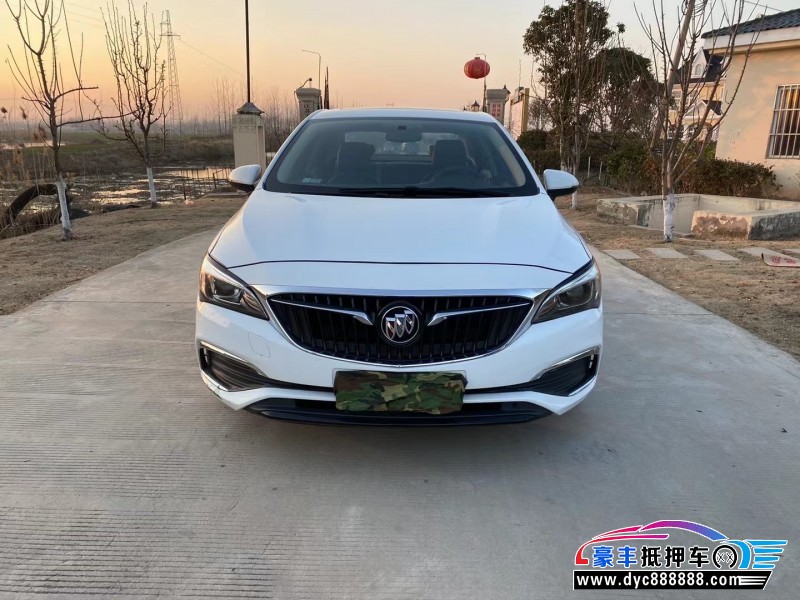 18年别克威朗轿车抵押车出售