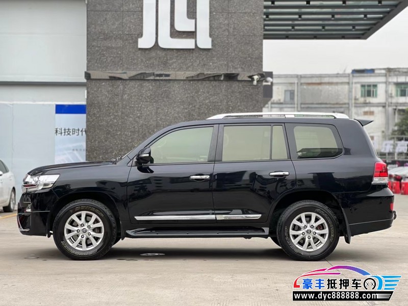 17年丰田兰德酷路泽轿车抵押车出售