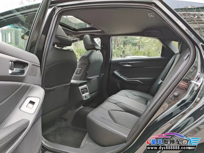 22年丰田亚洲龙轿车抵押车出售