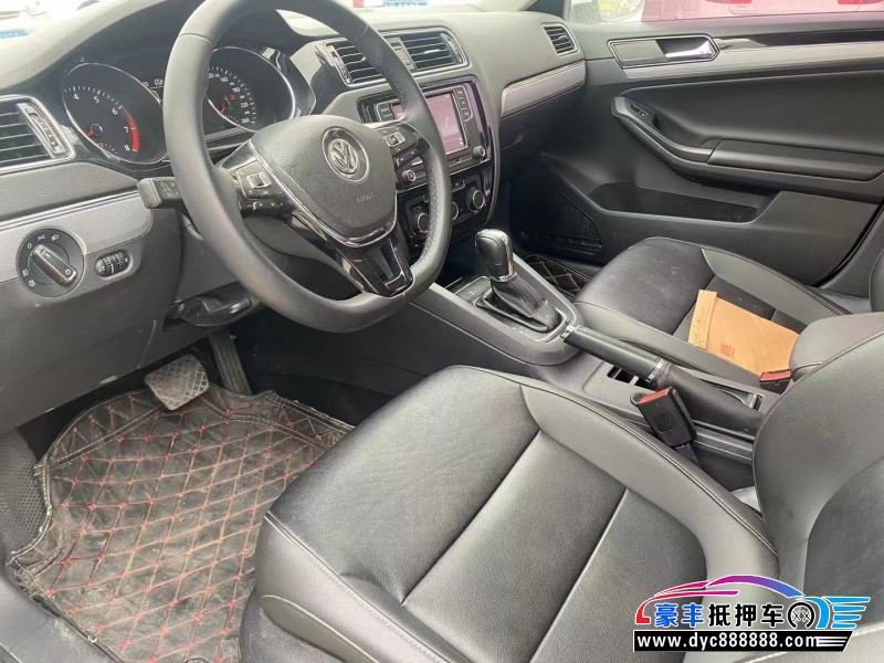 18年大众速腾轿车抵押车出售