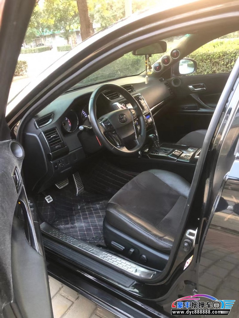 16年丰田锐志轿车抵押车出售