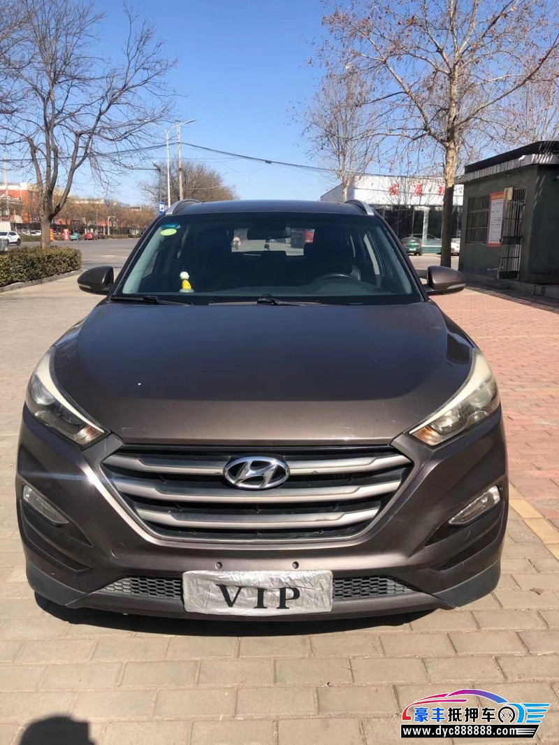 17年现代途胜轿车抵押车出售