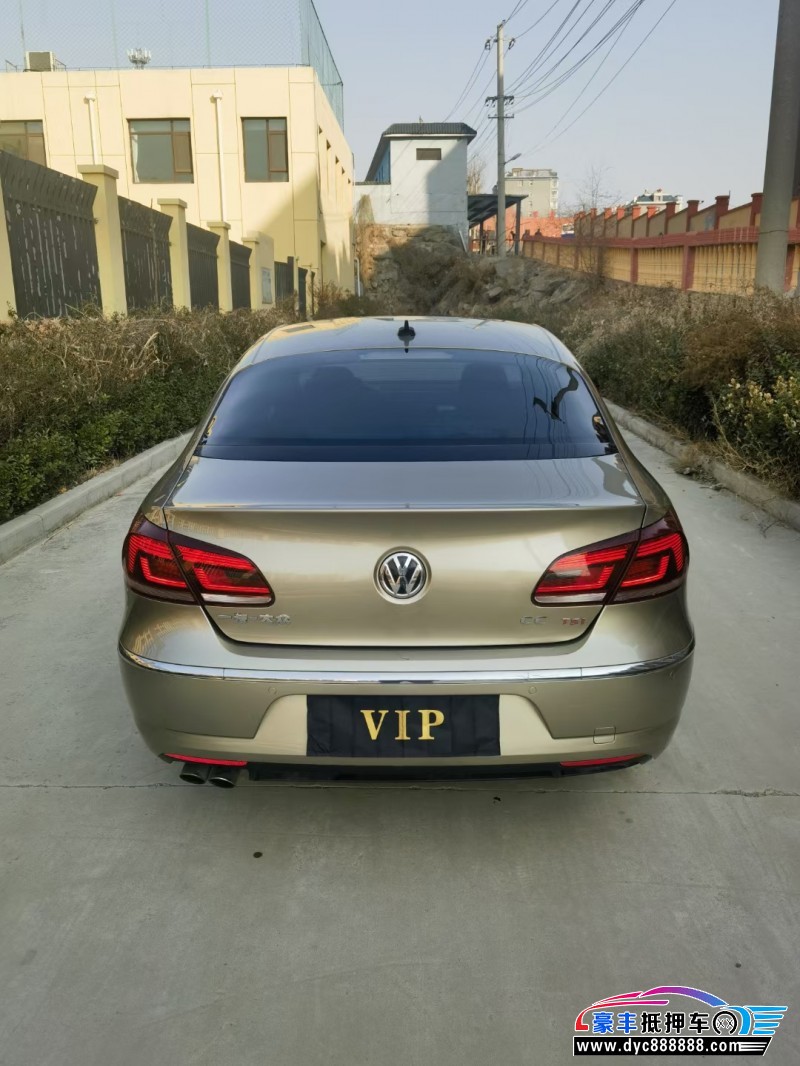 15年大众CC轿车抵押车出售