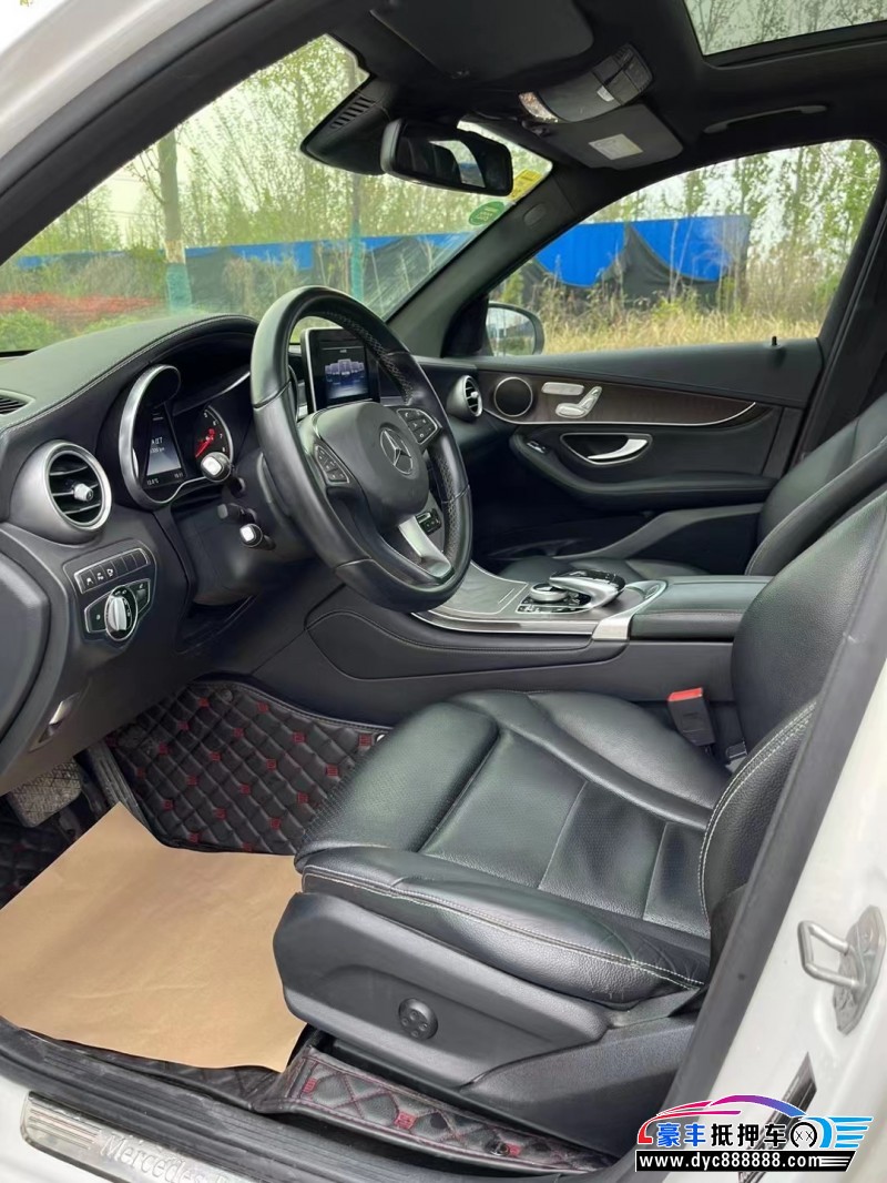 17年奔驰GLC轿车抵押车出售