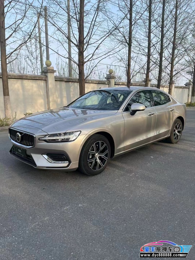 22年沃尔沃S60轿车抵押车出售