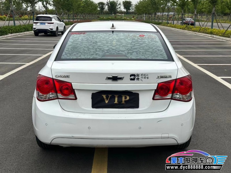 14年雪佛兰科鲁兹轿车抵押车出售