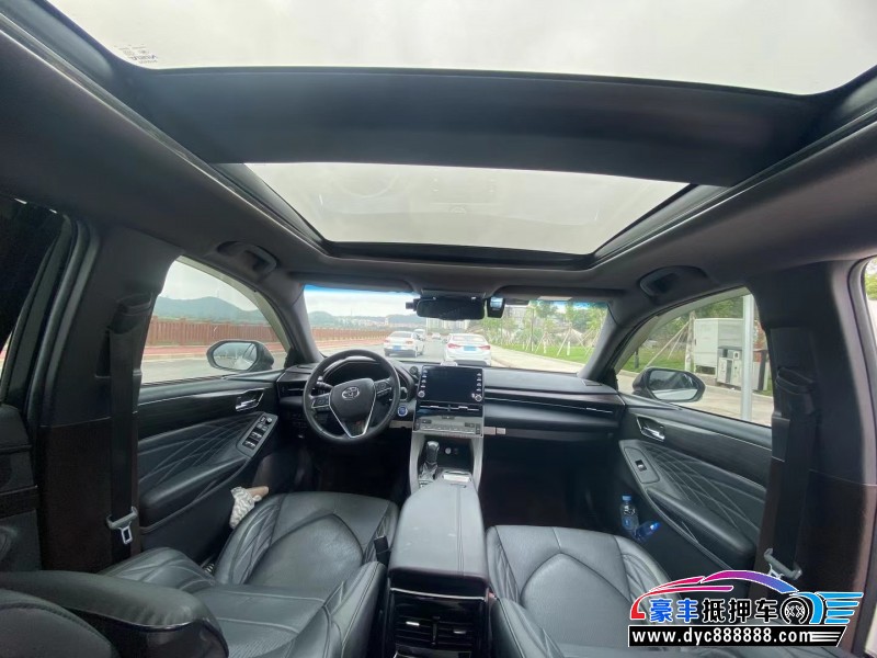 20年丰田亚洲龙轿车抵押车出售