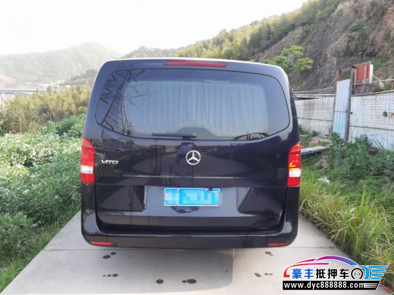 17年奔驰威霆MPV抵押车出售
