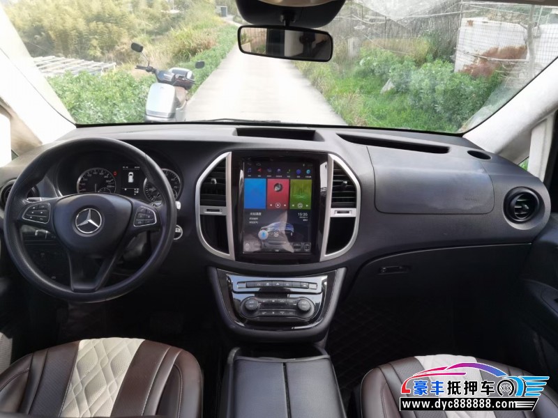 17年奔驰威霆MPV抵押车出售