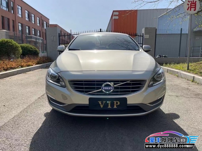 17年沃尔沃S60轿车抵押车出售
