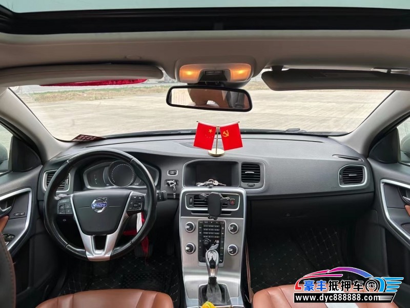 16年沃尔沃S60轿车抵押车出售