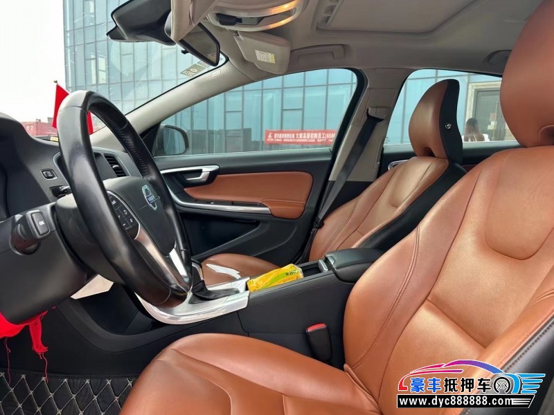 16年沃尔沃S60轿车抵押车出售