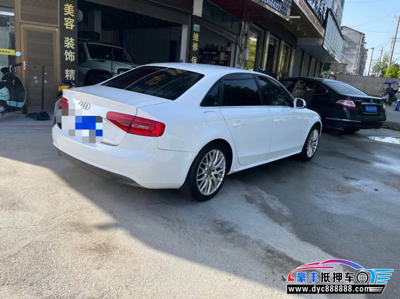 12年奥迪A4轿车抵押车出售