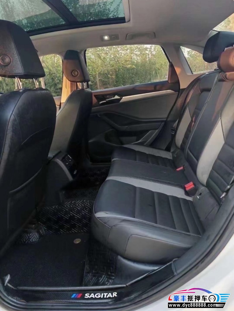 21年大众速腾轿车抵押车出售