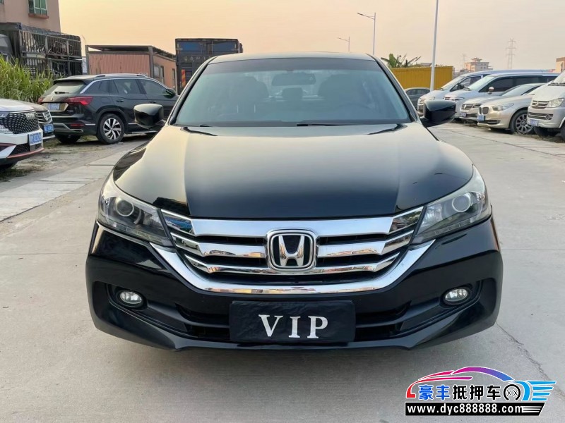 16年本田雅阁轿车抵押车出售
