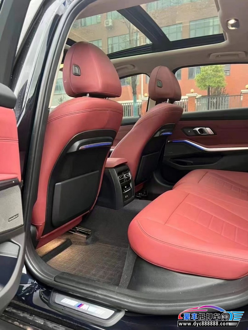 21年宝马3系轿车抵押车出售