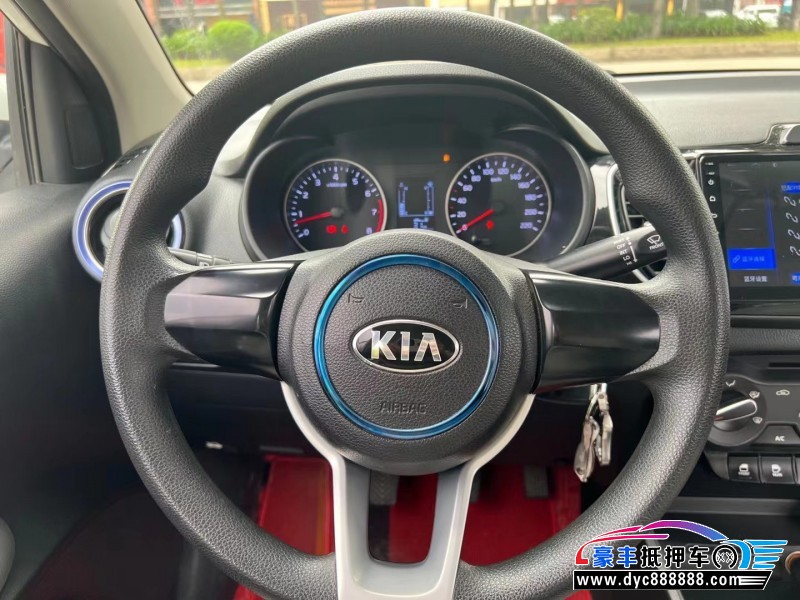 19年起亚焕驰轿车抵押车出售