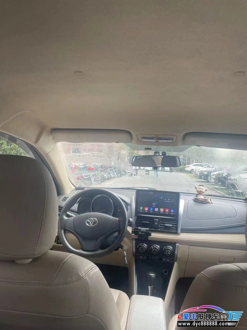 14年丰田威驰轿车抵押车出售