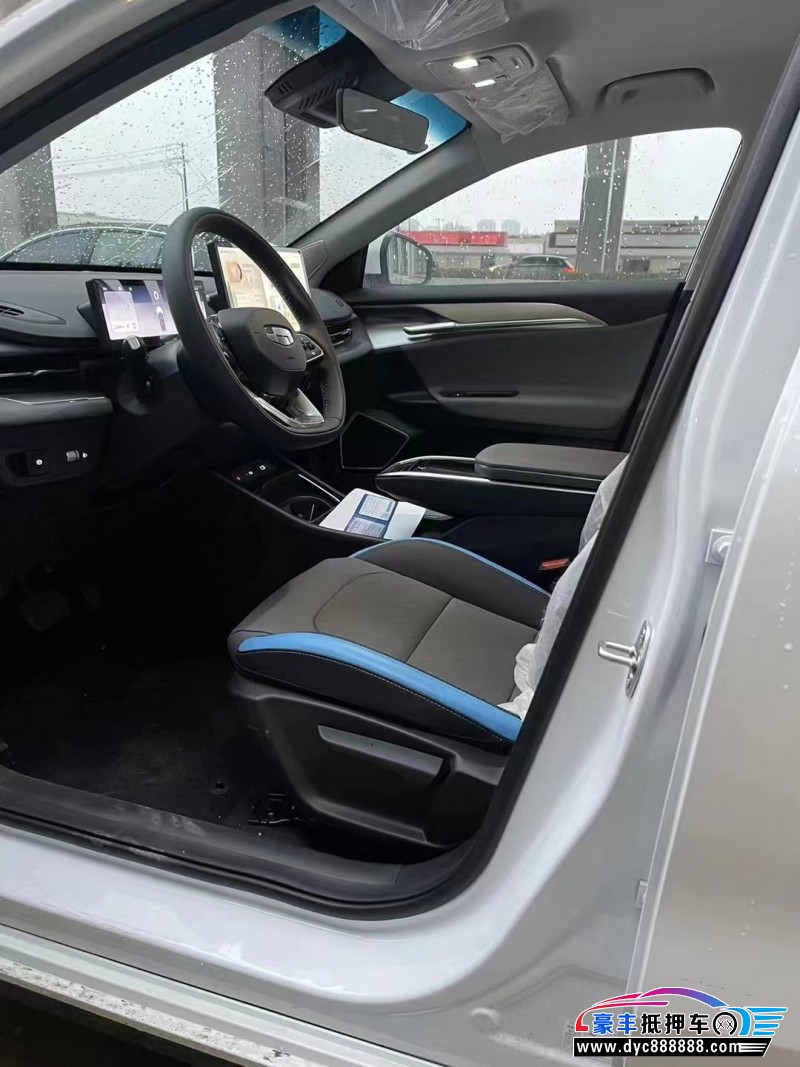 23年吉利几何轿车抵押车出售