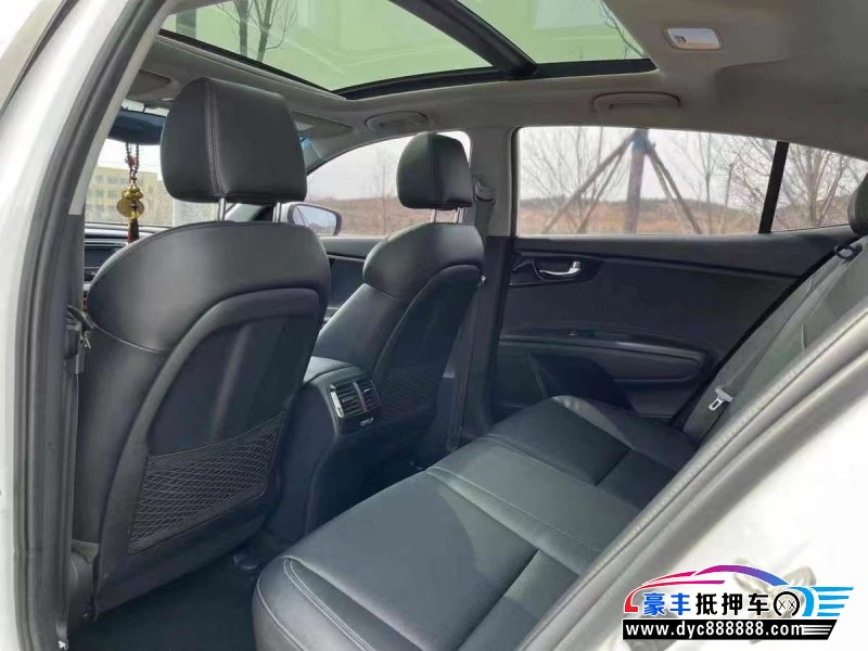 16年起亚K4轿车抵押车出售