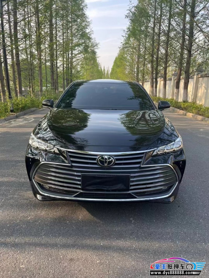 20年丰田亚洲龙轿车抵押车出售