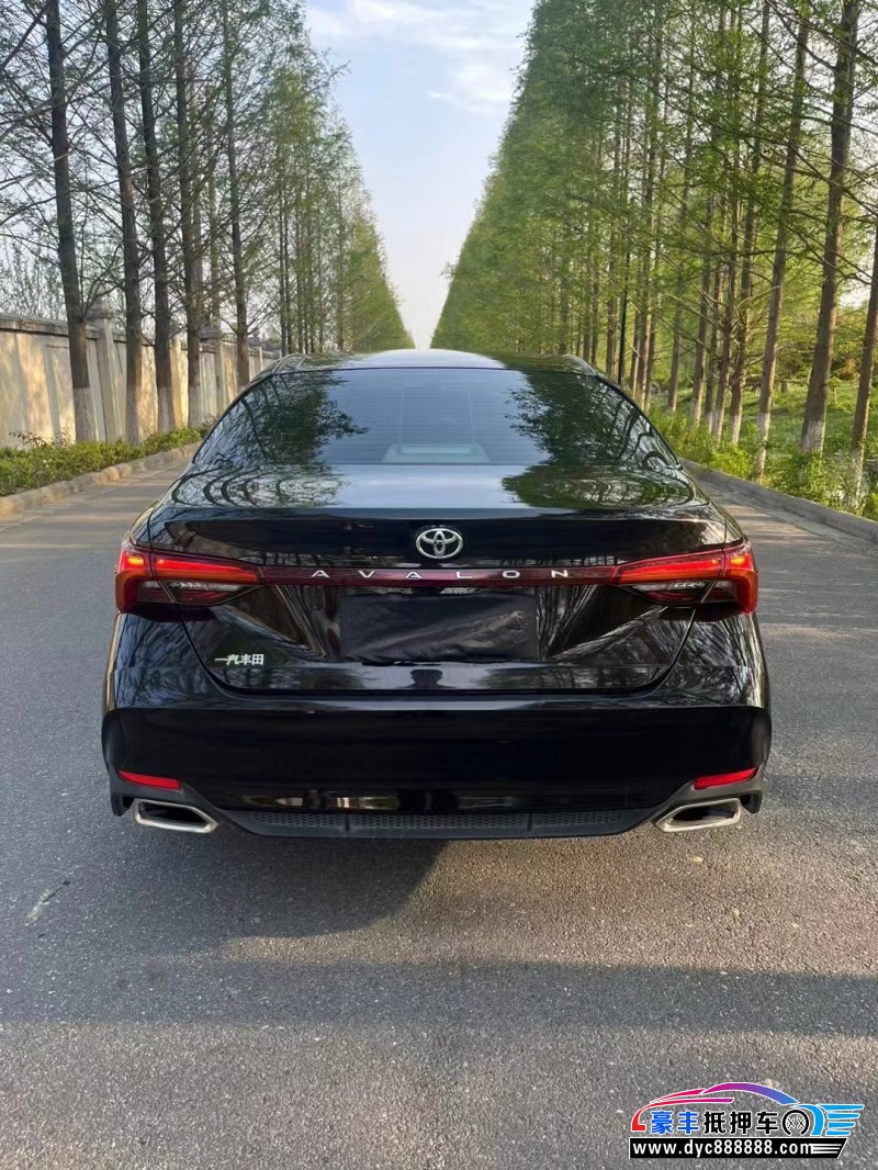 20年丰田亚洲龙轿车抵押车出售