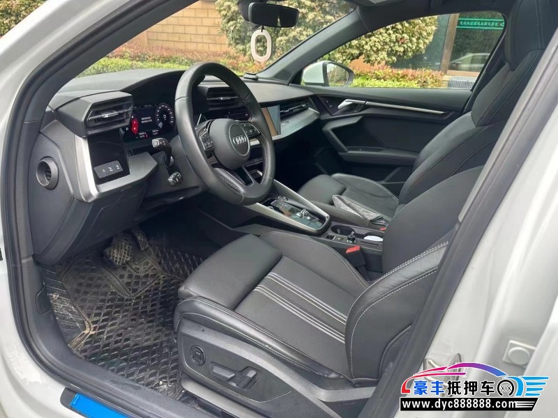 22年奥迪A3SUV抵押车出售