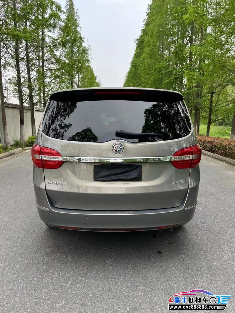20年别克GL8轿车抵押车出售